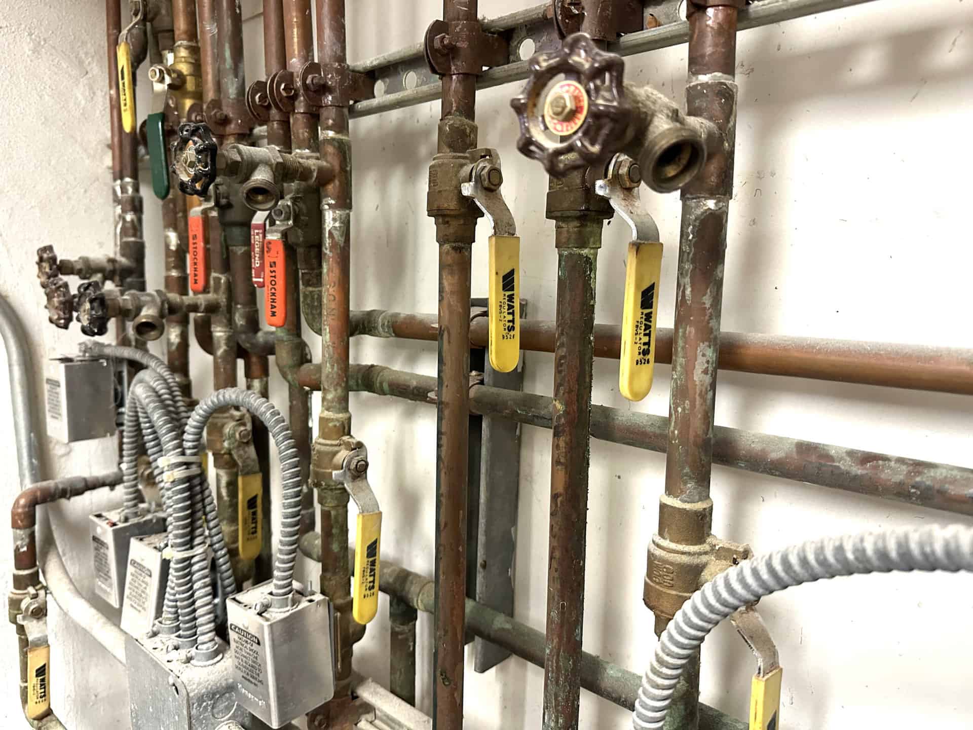 Main Water Shutoff Valve Problems: Stuck, Leaking, or Won’t Close