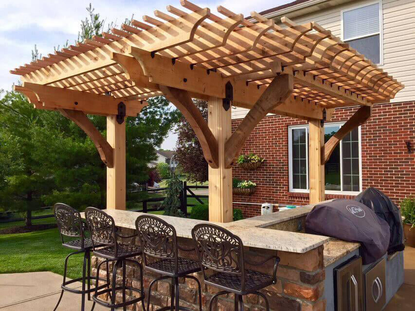 Build a Wooden Pergola Over Your Patio